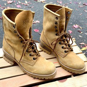 Vintage Nine West Codi Tan Nubuck Suede Leather Chunky Combat Boots Size 9